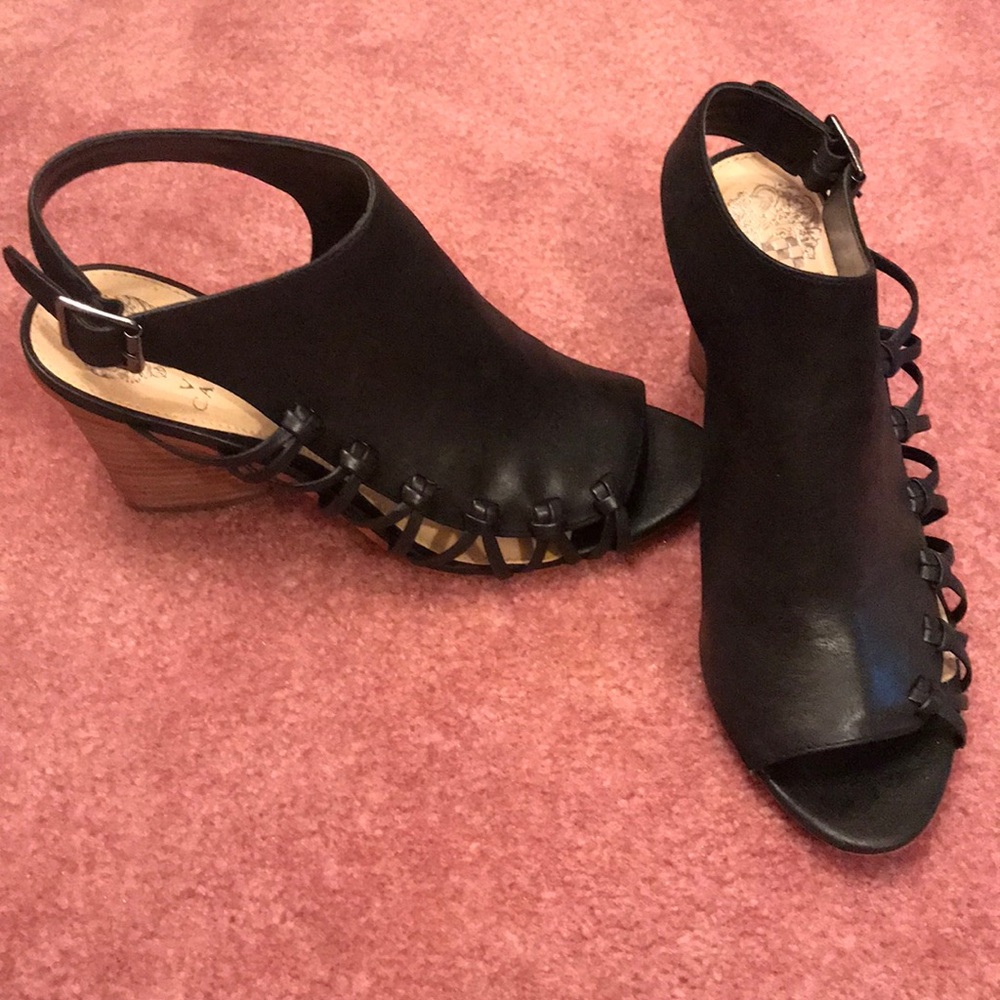 Vince Camuto size 7.5 black heels